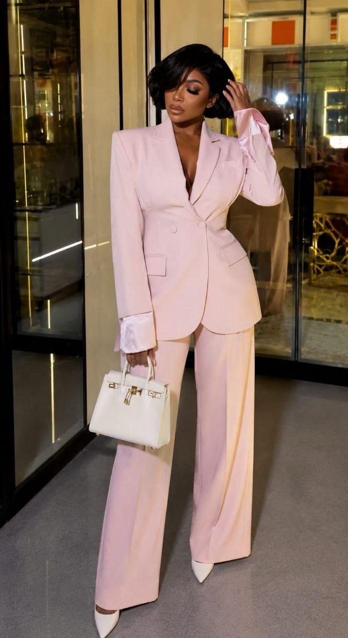 Tailleur Rose Pink Officiel